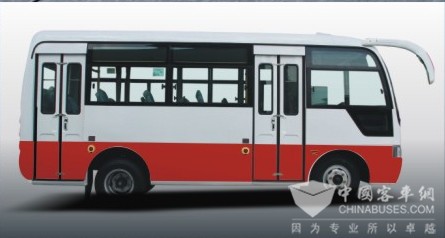 東風(fēng)客車(chē)EQ6732