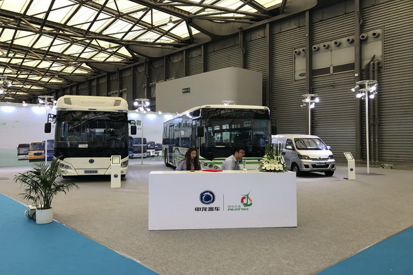 BUS EXPO2017上?？蛙囌箌申龍客車展臺