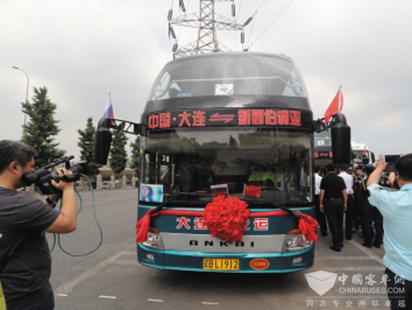 挑戰(zhàn)12000公里 安凱護航中俄最長國際道路運輸線路順利返航