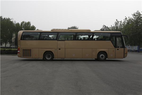 北方BFC6120L1D6豪華旅游客車（柴油國(guó)六24-54座）