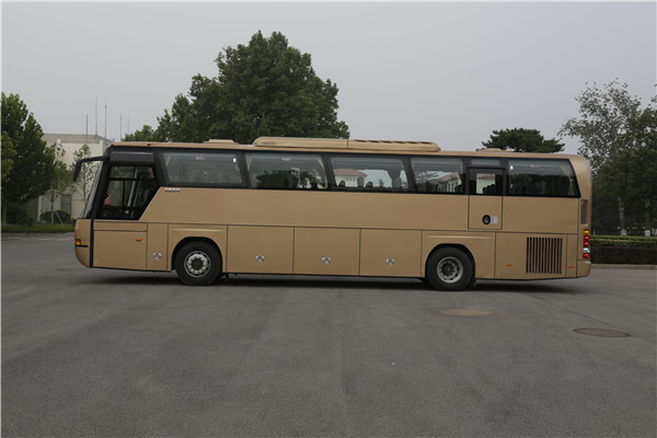 北方BFC6120L1D6豪華旅游客車（柴油國(guó)六24-54座）