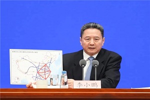 交通運輸部李小鵬：深入實施公交優(yōu)先發(fā)展戰(zhàn)略 加快提升城市客運清潔化