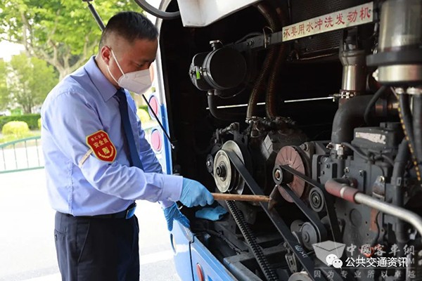 夏季 防暑降溫 安全行車(chē) 做好預(yù)防