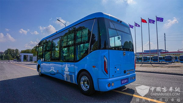 整車產(chǎn)品2023 亞星客車 JS6708GHBEV 純電動(dòng) 低入口 城市客車