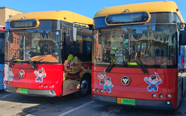 跟著歐輝去旅行 坐著歐輝復(fù)古鐺鐺車 品味本溪特色年味之旅！