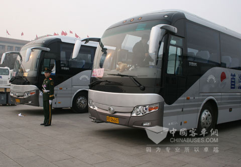 莊嚴(yán)站位，兩會有我