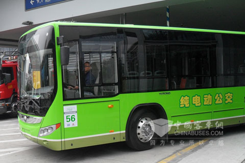 宇通全鋁電動(dòng)公交車巡游