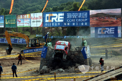 大金龍榮當(dāng)“海翼杯”全國(guó)汽車(chē)越野賽指定用車(chē)