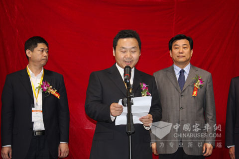 安凱客車副總經(jīng)理汪先峰致辭