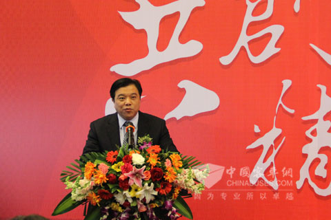 恒通客車總經(jīng)理鄭先國作主題發(fā)言