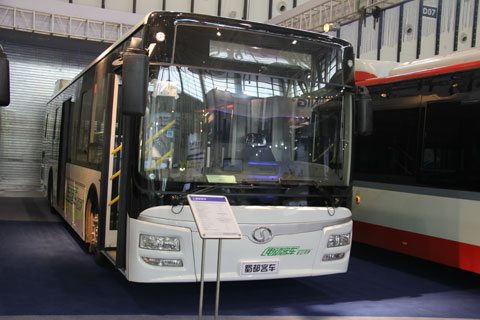 蜀都牌CDK6122CSHEV型混合動力城市客車