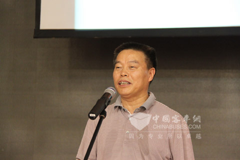浙江省道路客運(yùn)管理局副局長陳永林發(fā)表講話