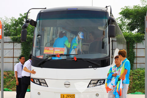 全運會志愿者乘坐西沃服務(wù)用車