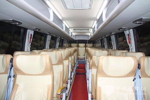 內(nèi)飾