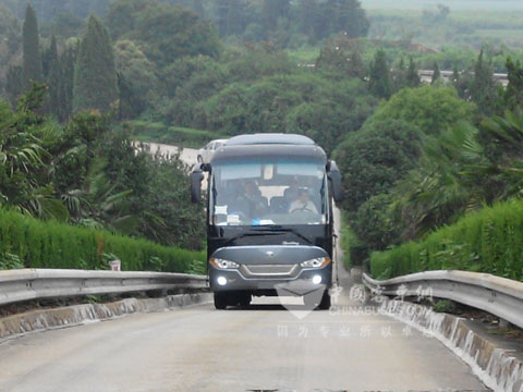 中通LCK6935H駐車制動性能檢查及常規(guī)制動測試