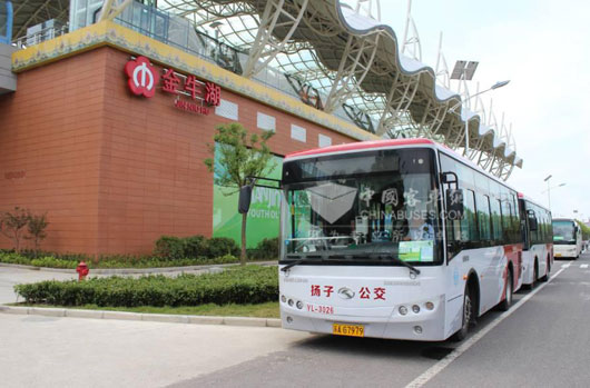大金龍服務(wù)青奧會帆船運動比賽接送車