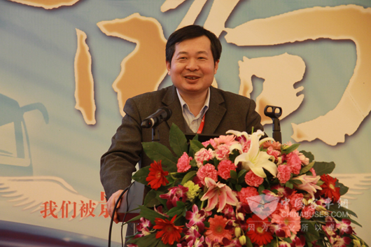 中國科學(xué)院物理研究所、中國凝聚態(tài)物理國家實驗室研究員黃學(xué)杰
