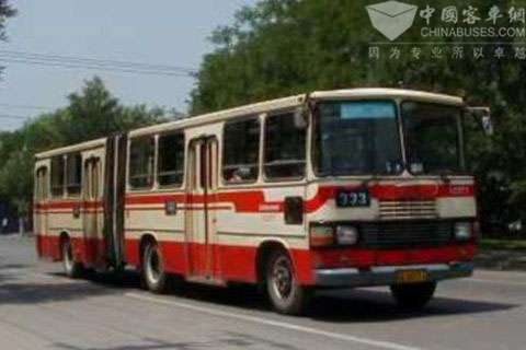 我國(guó)早期的公交車