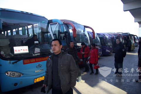 鄂爾多斯汽運集團(tuán)客運站前