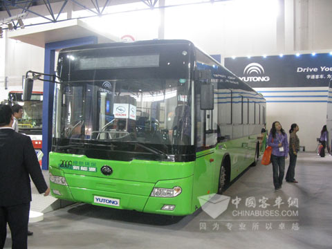 宇通ZK6126HGZ1混合動力公交車