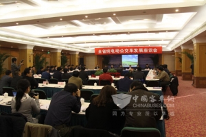 全國(guó)首個(gè)公交系統(tǒng)探索純電動(dòng)公交運(yùn)營(yíng)之路