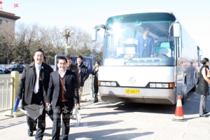 圖說(shuō)兩會(huì)：首汽集團(tuán)服務(wù)2011全國(guó)兩會(huì)