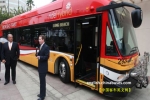 美國長灘運輸公司混合動力公交車上路