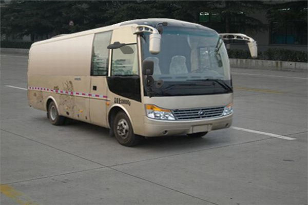 宇通ZK5080XXYN1廂式運(yùn)輸車（天然氣國(guó)五2-6座）