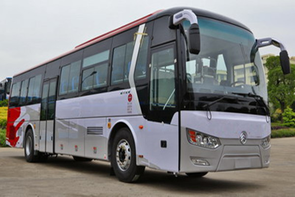 金旅XML6122JHEV15C公交車(chē)（柴油/電混動(dòng)國(guó)五24-57座）