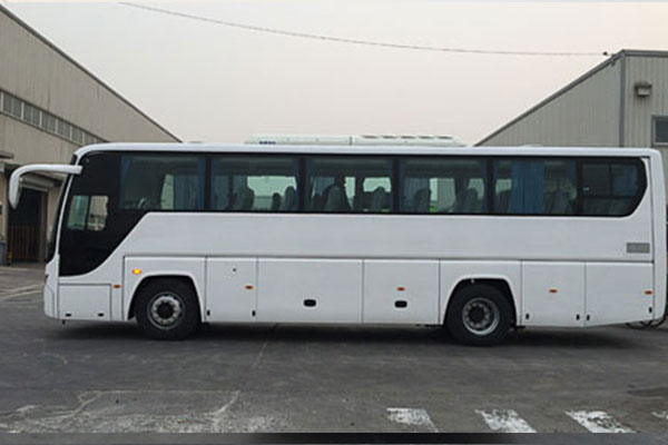 福田歐輝BJ6120U8BHB客車（柴油國五24-56座）