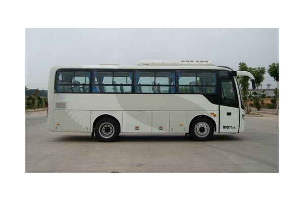 金旅XML6757J95Z客車（柴油國五24-32座）