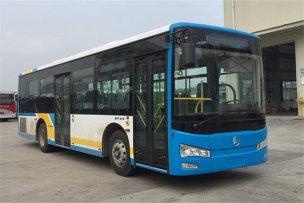 金旅XML6105JHEVG5C5插電式公交車(chē)（柴油/電混動(dòng)國(guó)五20-40座）