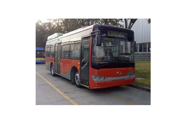 金龍XMQ6850AGCHEVD54插電式公交車（柴油/電混動(dòng)國(guó)五10-30座）