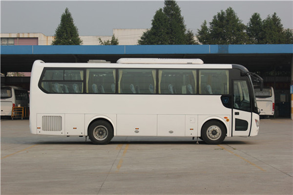 南京金龍NJL6107YA5客車（柴油國五24-55座）