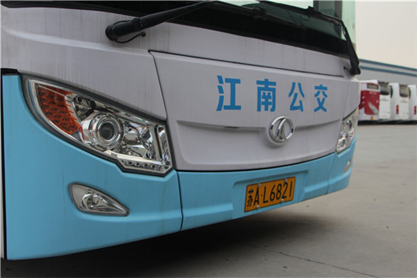 南京金龍NJL6129BEV17公交車（純電動24-36座）