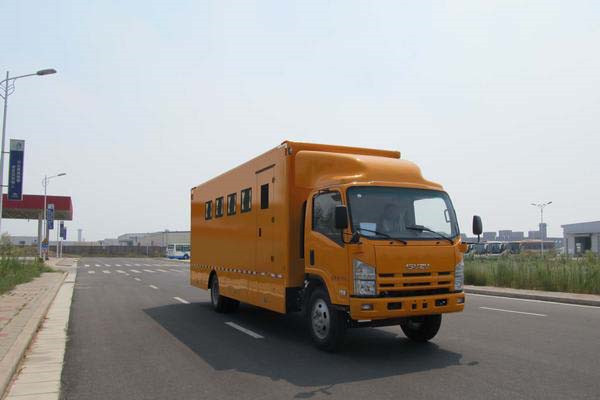 宇通ZK5100XLY1指揮車（柴油國五3座）