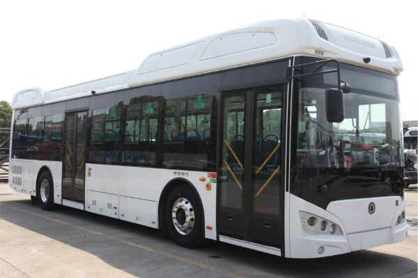 申龍SLK6129UFCEVH公交車（燃料電池23-44座）