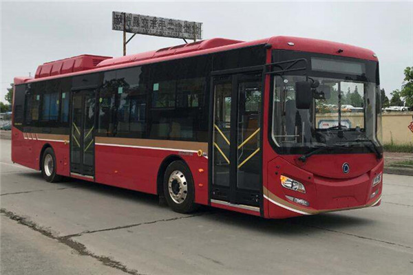 申龍SLK6121UBEVX1低地板公交車（純電動19-40座）