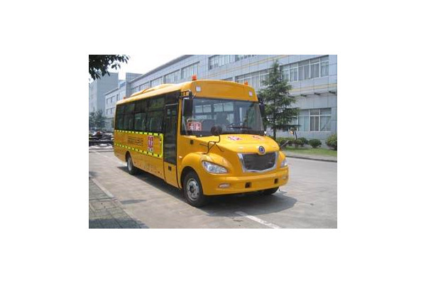 申龍SLK6800ZCD5中小學(xué)生專(zhuān)用校車(chē)（柴油國(guó)五24-30座）