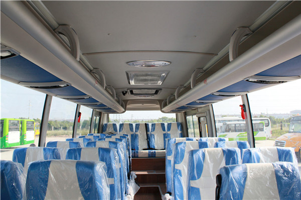 東風(fēng)旅行車(chē)EQ6811LACBEV3客車(chē)（純電動(dòng)24-36座）