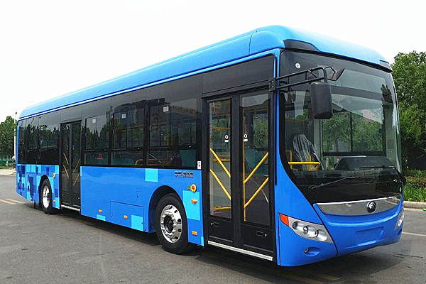 宇通ZK6125CHEVNPG37插電式低入口公交車(chē)（天然氣/電混動(dòng)國(guó)五23-37座）