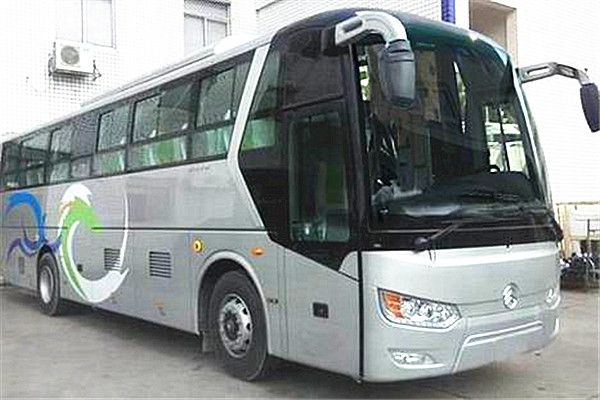 金旅XML6102JHEVD5C插電式公交車（柴油/電混動國五25-48座）