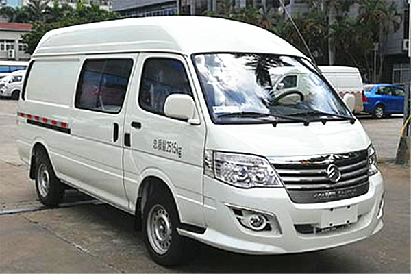 金旅XML5036XXY16廂式運輸車（汽油國六2-5座）