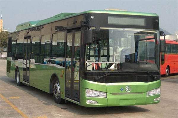 金旅XML6125JHEVD6CN插電式公交車（天然氣/電混動國六23-41座）