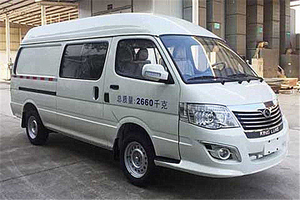 金龍XMQ5030XXY26廂式運輸車（汽油國六2-5座）