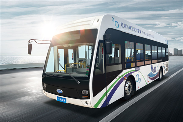 南京金龍NJL6113FCEV1低入口公交車（氫燃料電池19-37座）