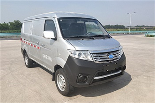 南京金龍NJL5038XXYBEV7廂式運(yùn)輸車（純電動(dòng)2-5座）