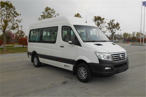 亞星YBL6610BEV7客車（純電動(dòng)10-18座）