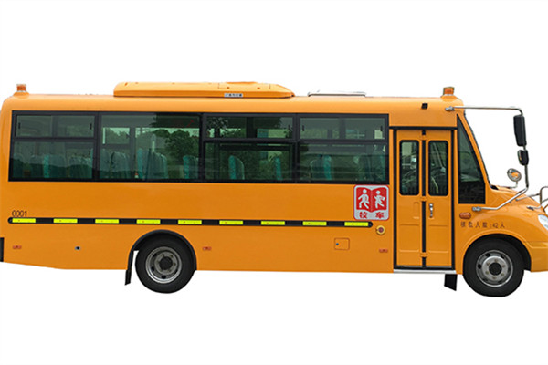 華新HM6760XFD5JS小學生專用校車（柴油國五33-41座）