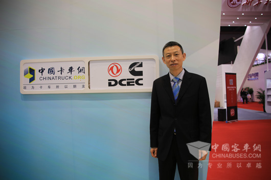 康明斯公司副總裁，東風(fēng)康明斯發(fā)動(dòng)機(jī)公司總經(jīng)理王寧